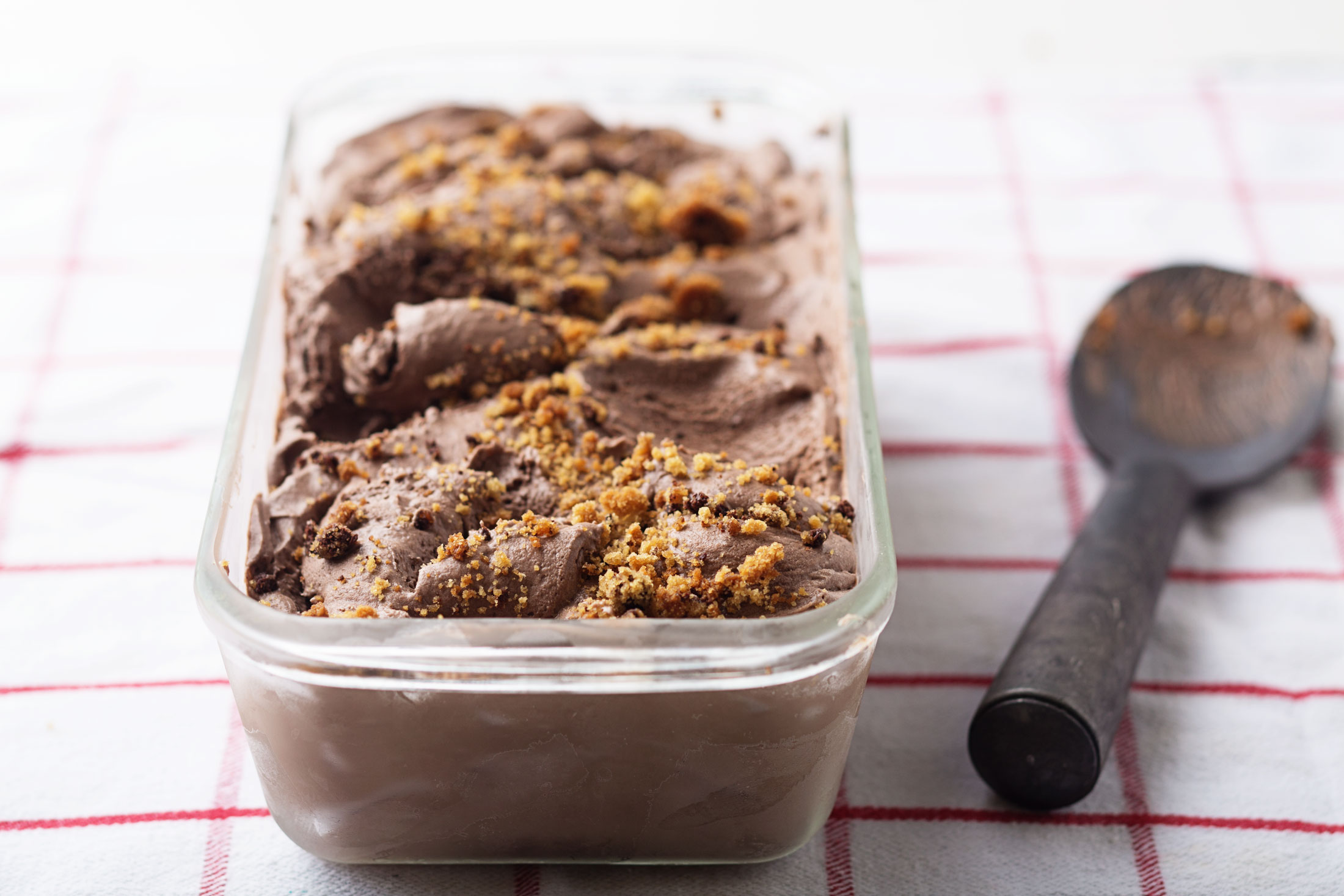 NoChurn Brownie Batter Ice Cream With Crunchy Cookie Chunks