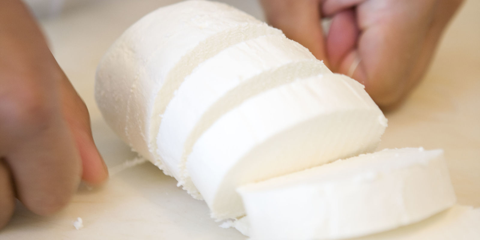 Use Floss in the Kitchen Cut Ingredients with Dental Floss