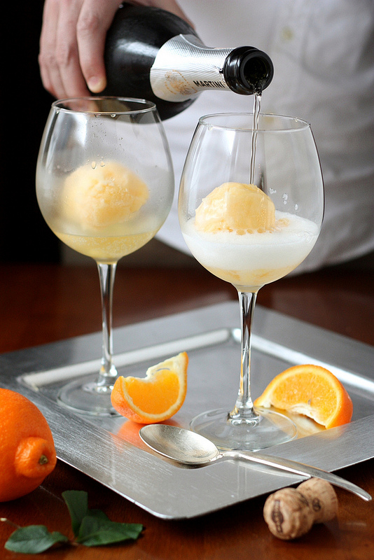 15 Champagne Mixed Drinks Recipes for Drinks with Champagne