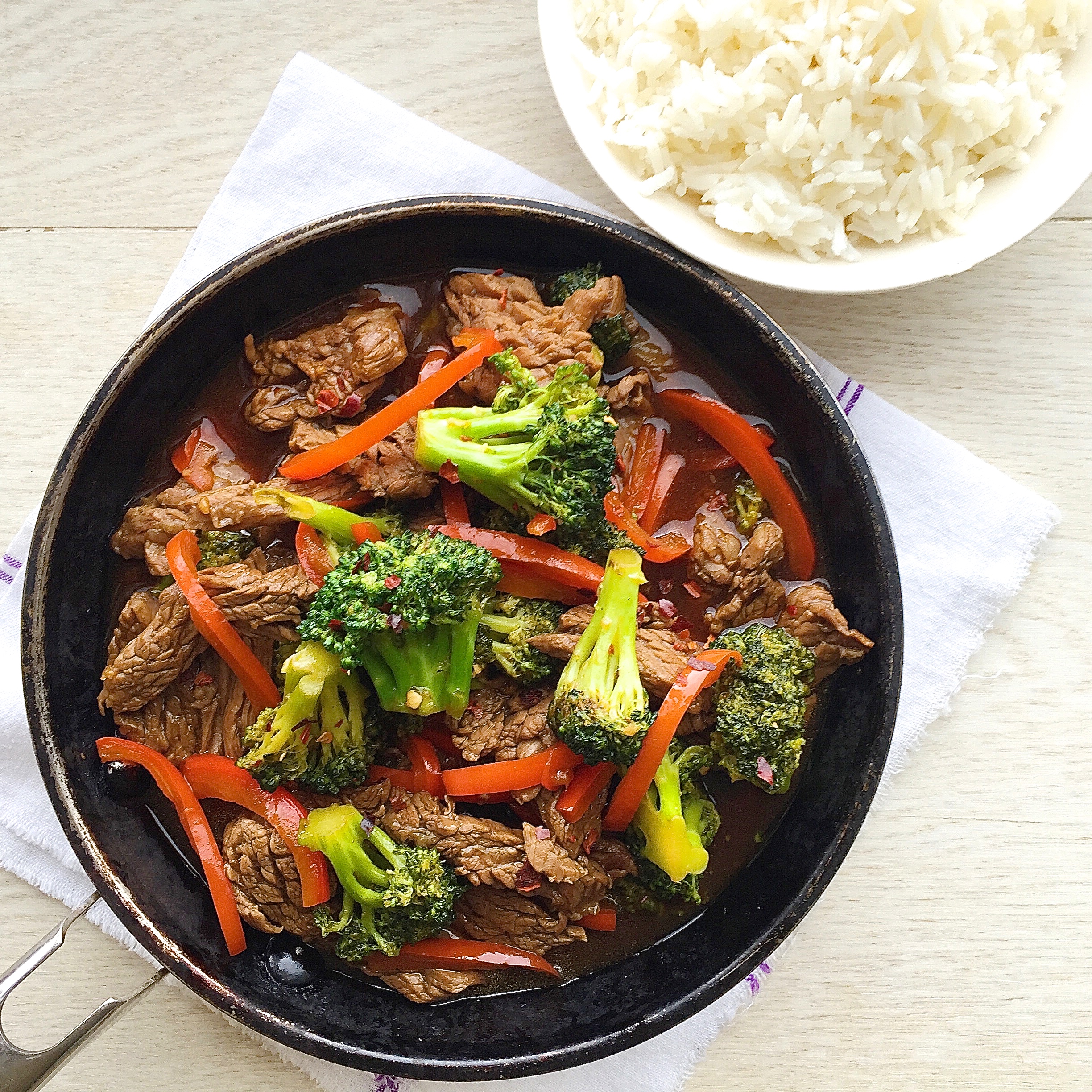 Best Beef and Broccoli with Red Peppers RecipeHow to Make Beef and