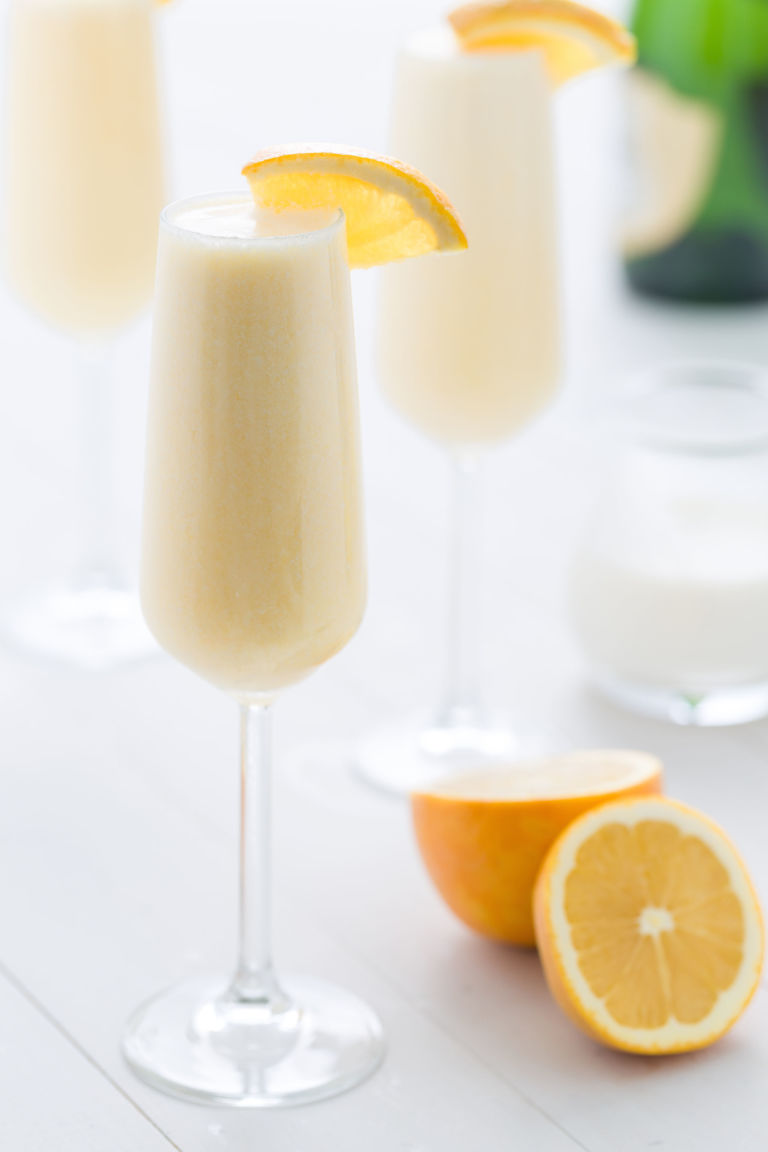 30 Easy Champagne Cocktails Drink Recipes with Champagne
