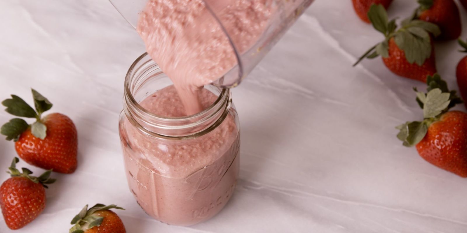 How To Make A Strawberry Smoothie Easy Strawberry Smoothie Recipes