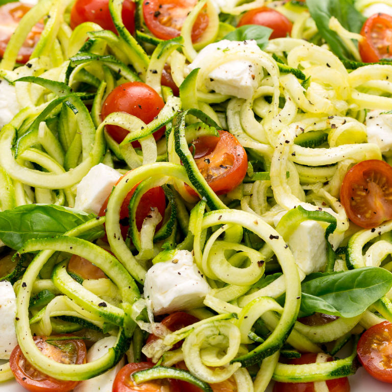 Best Caprese Zoodles Recipe How To Make Caprese Zoodles
