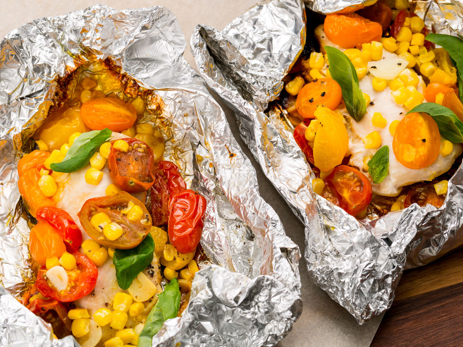 Best Chicken, Tomatoes, and Corn Foil Pack Recipe - Grill Recipes