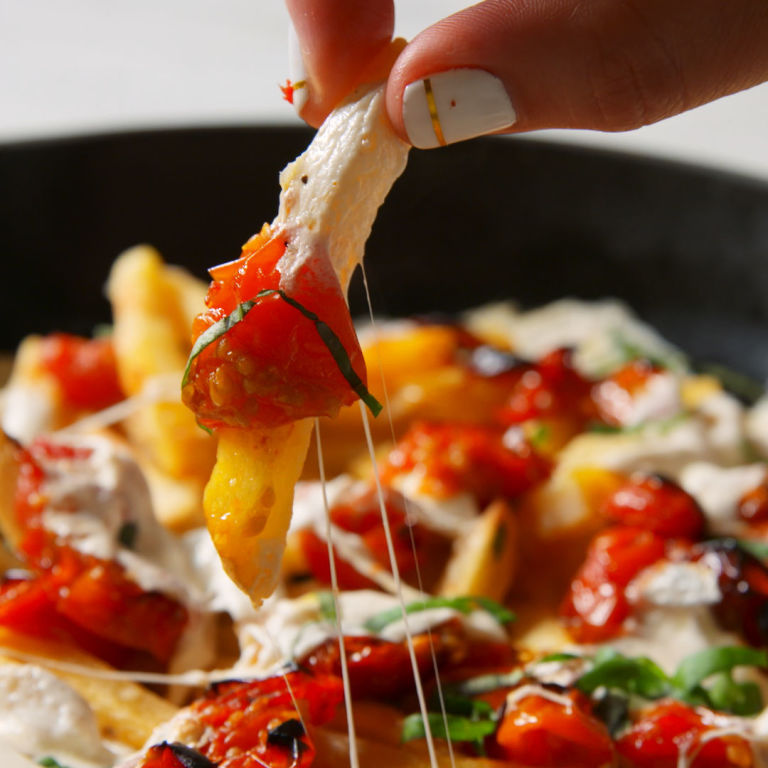 Margherita Pizza Fries Recipe