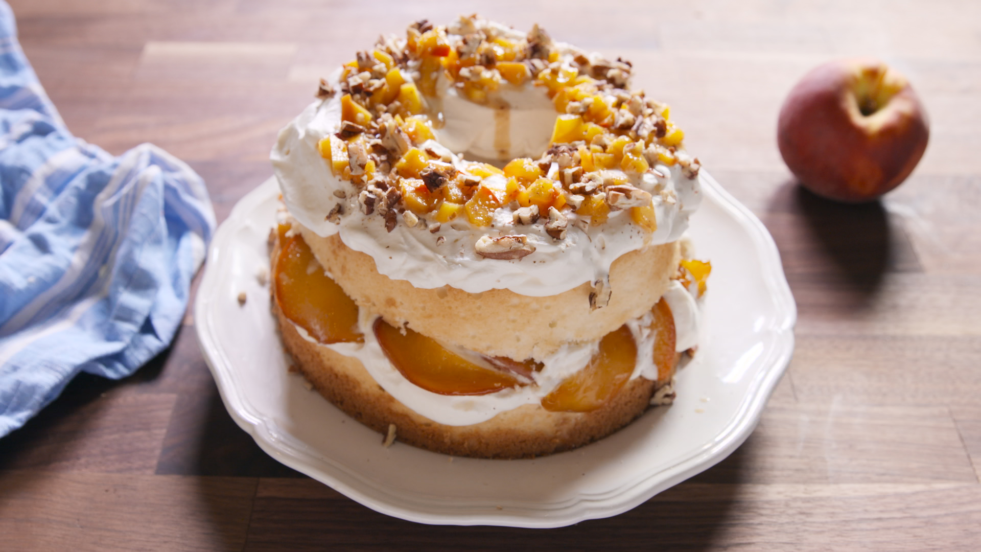 20+ Easy Peach Desserts Recipes for Homemade Summer Peach Desserts