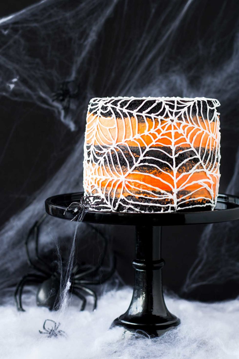 20 easy halloween cakes recipes and ideas for decorating halloween cake delishcom
