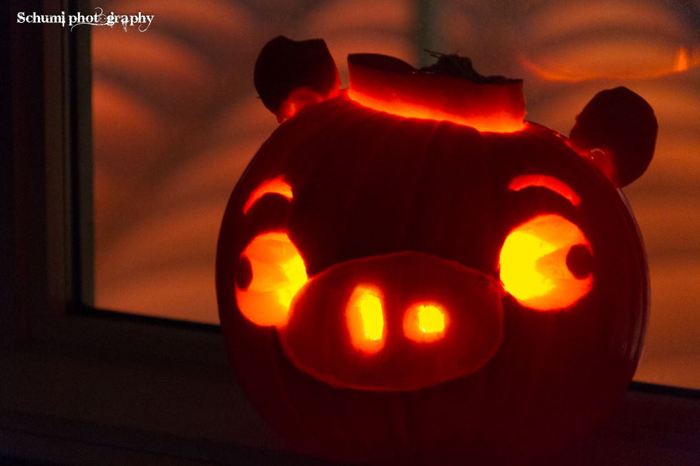 27 creative halloween pumpkin carving ideas funny jack o lantern designs delishcom - Cool Halloween Carvings 27 creative halloween pumpkin carving ideas funny jack o lantern designs delishcom - Cool Halloween Carvings