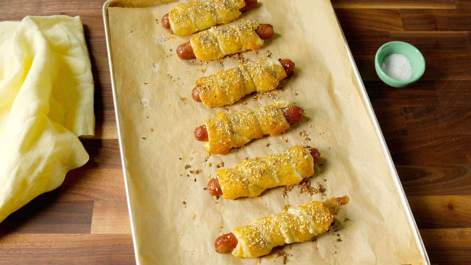 How to Make Everything Bagel Dogs