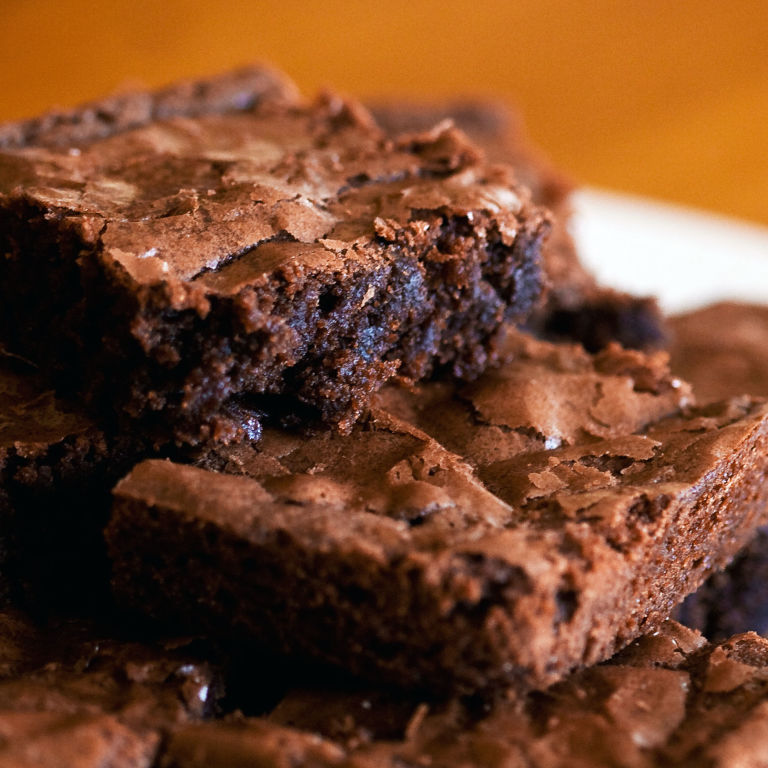 Best Restaurant Ever Labels Brownies Based On Their Spot In the Pan