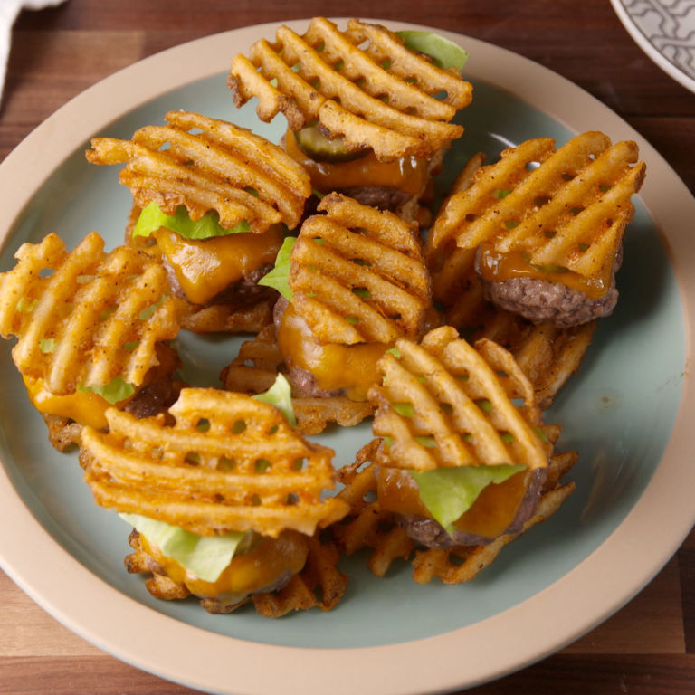 Cooking Waffle Fry Sliders Video Waffle Fry Sliders Recipe How To Video