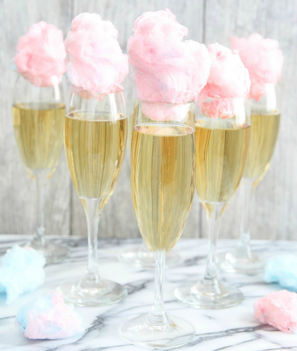 20+ Easy Champagne Cocktails Drink Recipes with Champagne