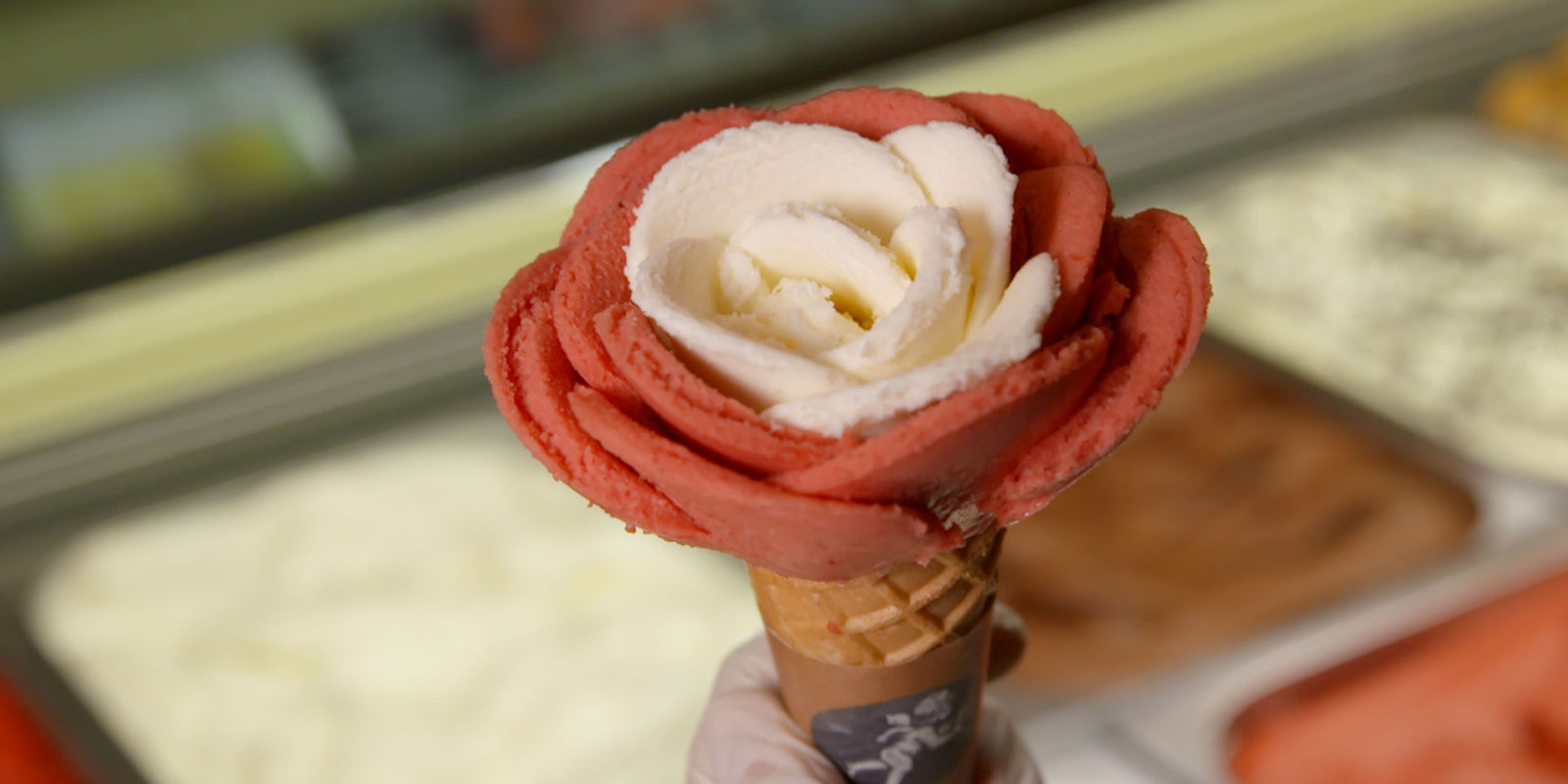 These Gelato Roses Are Taking Over Instagram