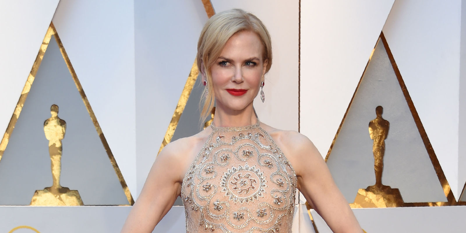 What Nicole Kidman Does to Make 49 Look 35 pics What Nicole Kidman Does to Make 49 Look 35 pictures