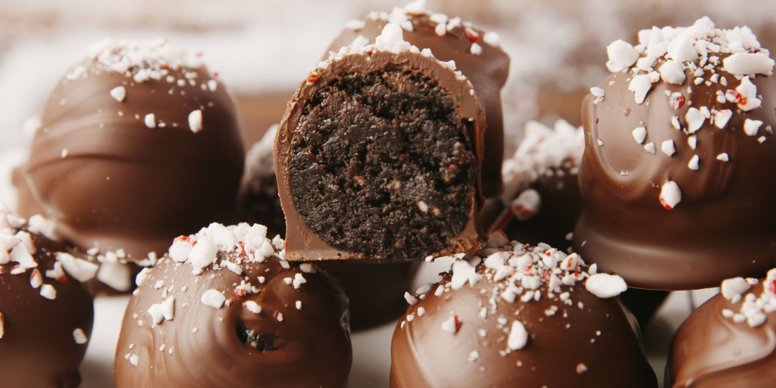 Best Peppermint Oreo Truffle Recipe How to Make Peppermint Oreo Truffles