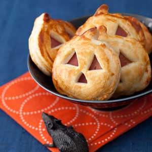 30 halloween dinner ideas for kids recipes for halloween dinner partydelishcom - Halloween Savory Recipes 30 halloween dinner ideas for kids recipes for halloween dinner partydelishcom - Halloween Savory Recipes